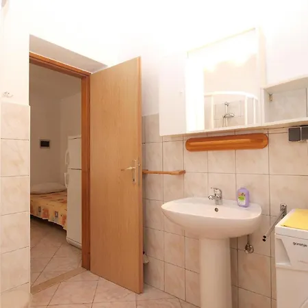 Apartment Fuer 3 Personen Ca 30 Qm In Fazana, Istrien Istrische Riviera Fazana