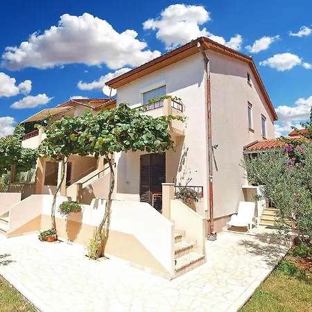 Fuer 3 Personen Ca 30 Qm In Fazana, Istrien Istrische Riviera Apartment *