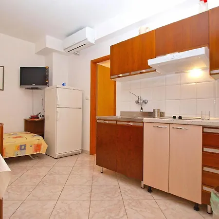 Apartment Fuer 3 Personen Ca 30 Qm In Fazana, Istrien Istrische Riviera
